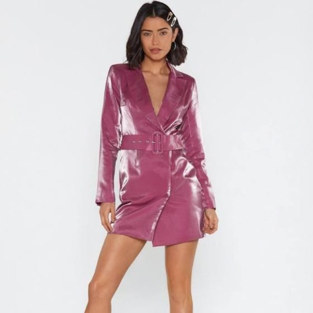 🌟SALE🌟 NWT! Nasty Gal Shiny Pink Blazer Dress 💖
